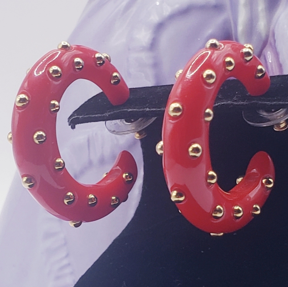 Vintage 80s KJL Bright Red and Gold Studded Hoop Lucite Earrings 1.25" 0216 - Picture 6 of 8